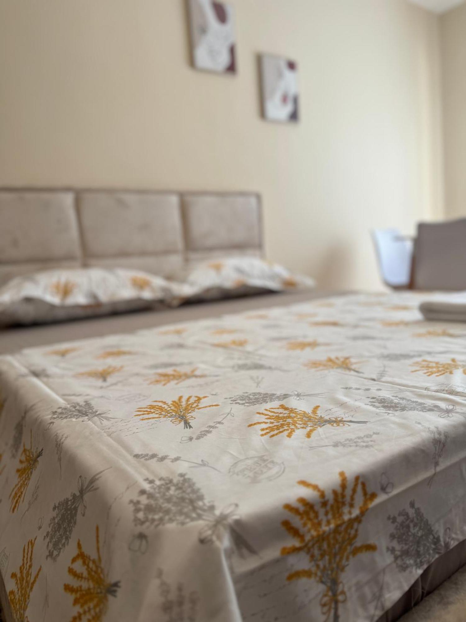 Sea & Gardenview Apartments Durrës 外观 照片