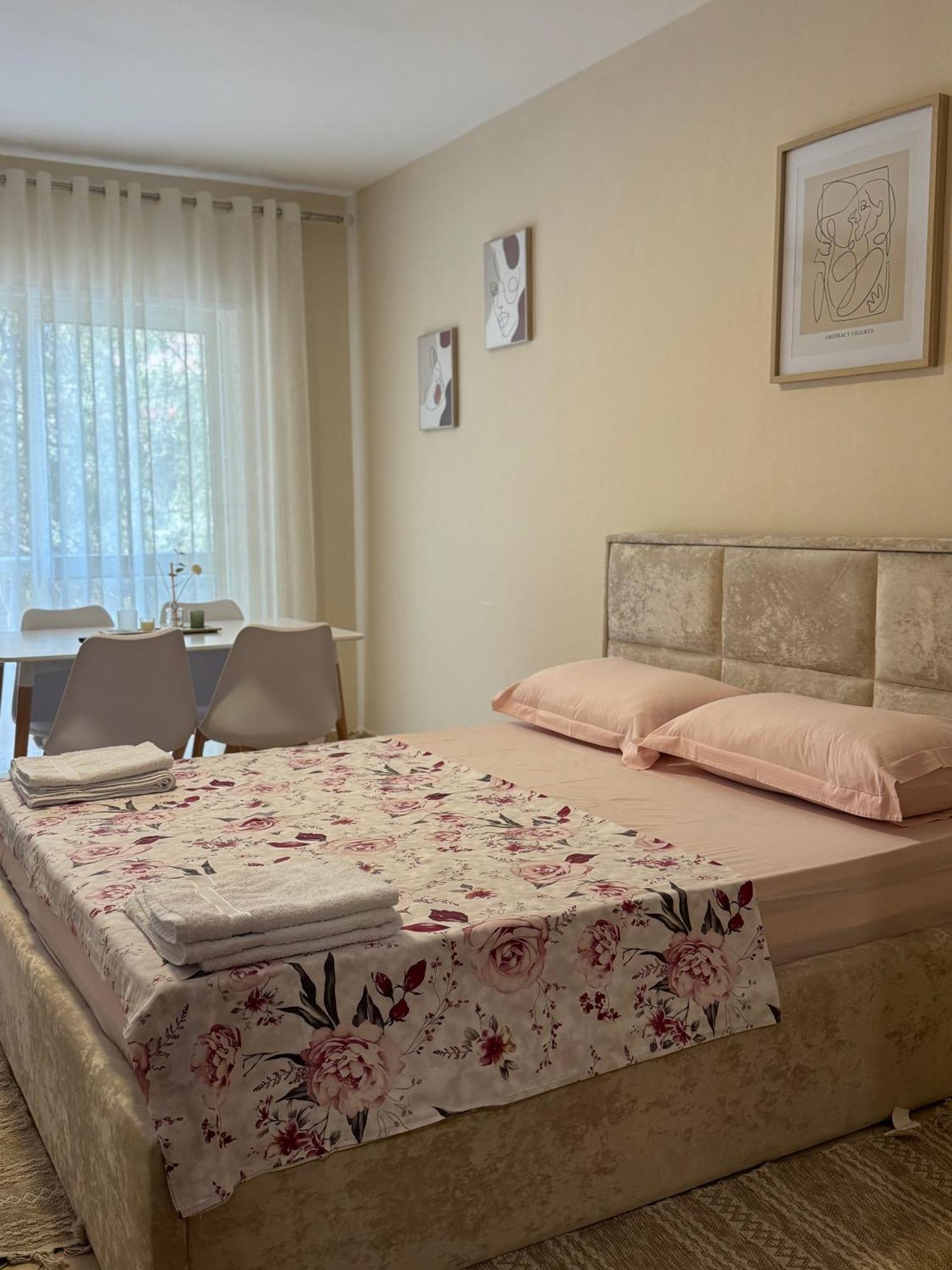 Sea & Gardenview Apartments Durrës 外观 照片